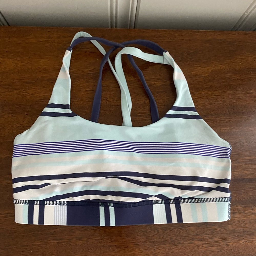 Lululemon energy bra size 4